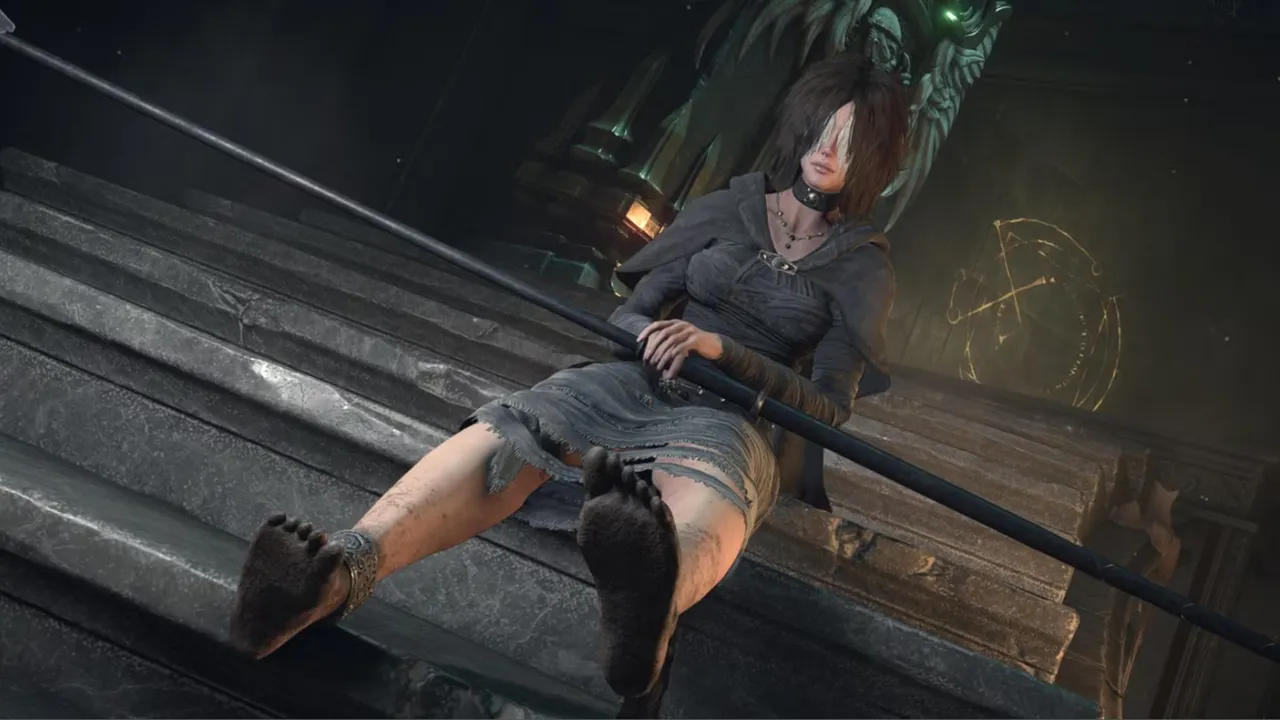 Hidetaka Miyazaki'den Ayak Fetişizmi Söylentilerine Şaşırtıcı Yanıt — Oyun Haberleri haberi kapak görseli