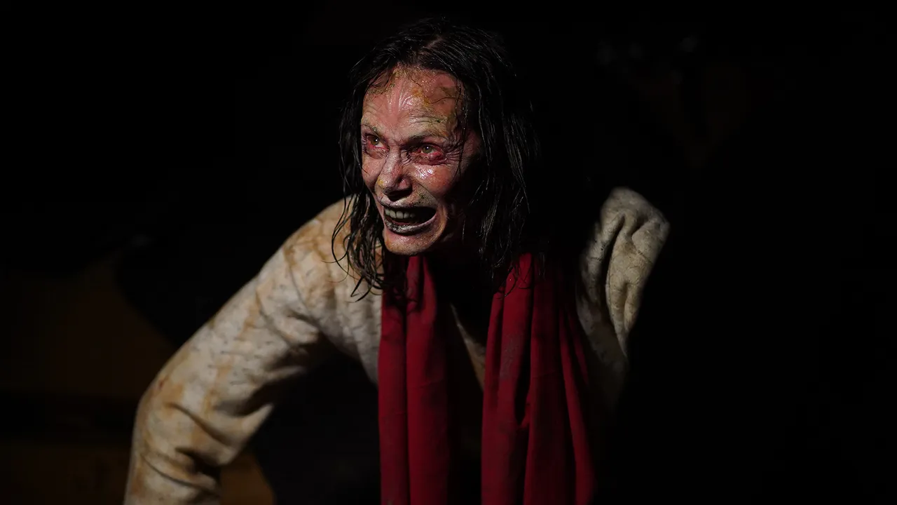 The Walking Dead Star Chandler Riggs Releases Resident Evil 7 Fan Film — Film & Dizi kapak görseli